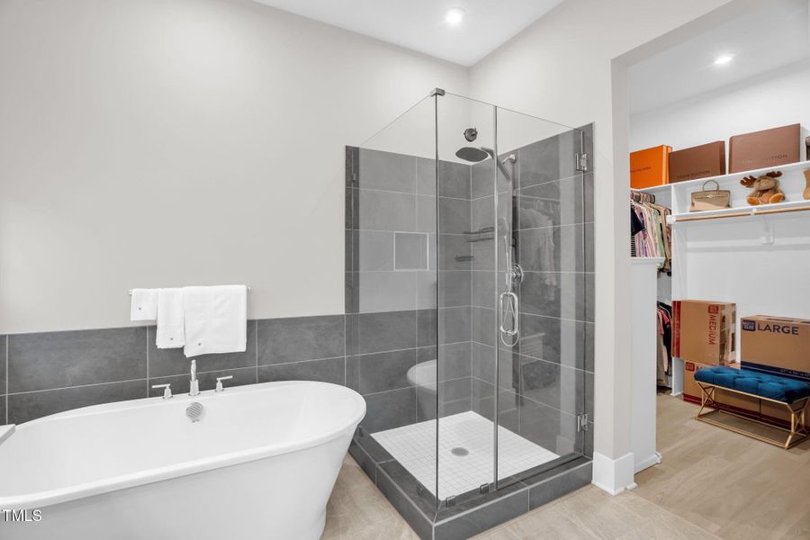 28-web-or-mls-4421 Bridle Run Dr-28