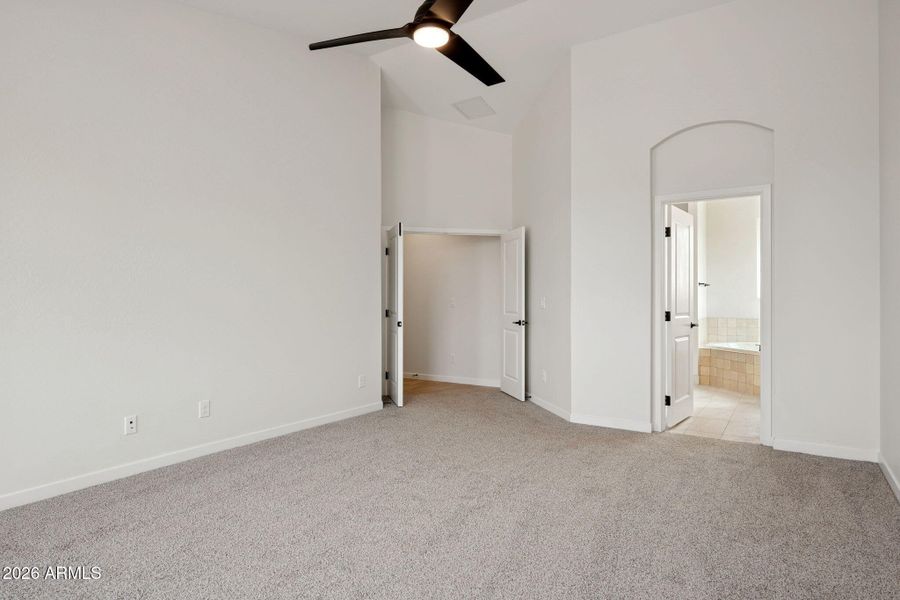 20-web-or-mls-20122-w-hazelwood-st