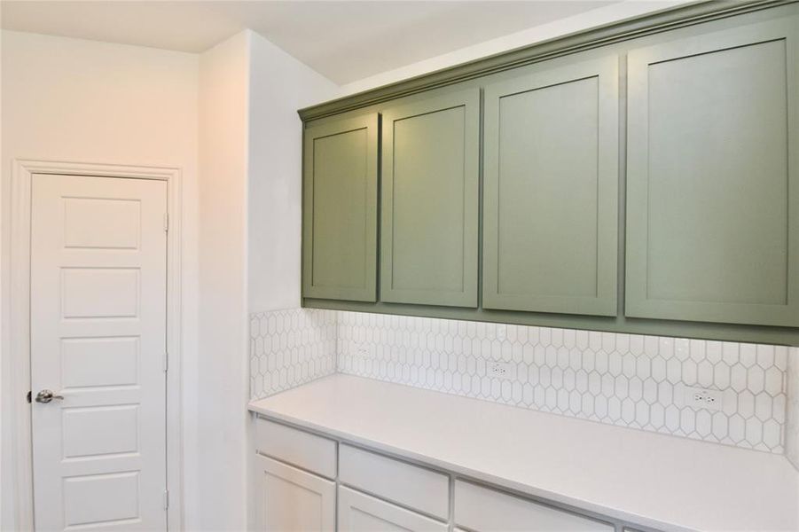 Close-up of interior finishes inside a home in Courts Of Bonnie Brae, Denton (Image 10).