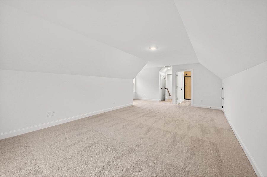 Spacious, unfurnished interior of a new home in , Ridgeville (Image 17).