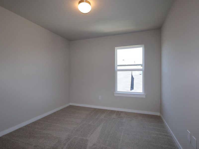 Spacious, unfurnished interior of a new home in Heritage, Dripping Springs (Image 4).