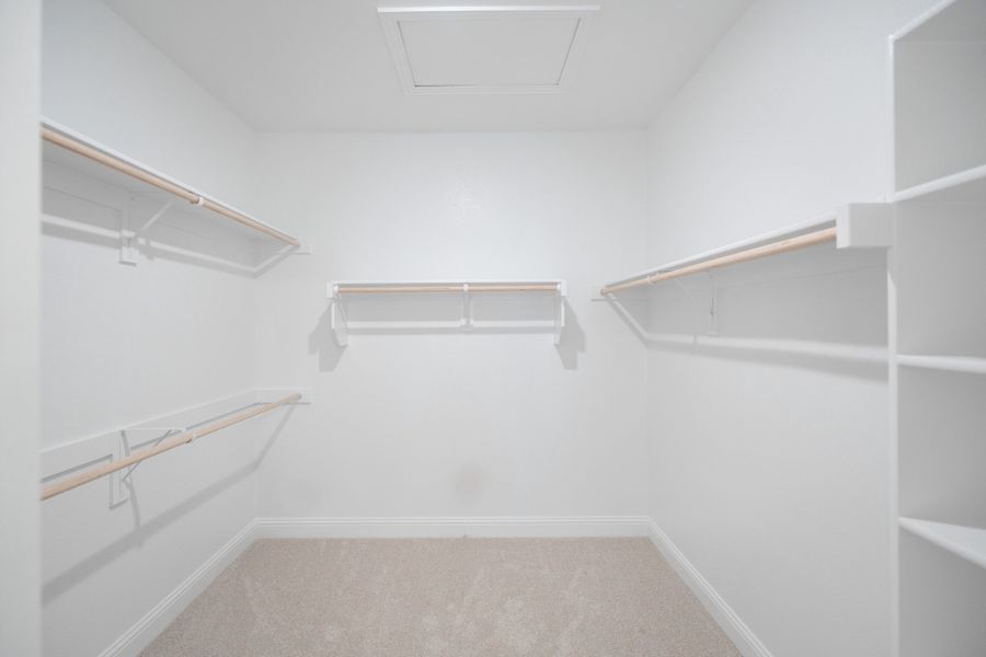 Spacious, unfurnished interior of a new home in Treeline, Justin (Image 20).
