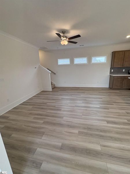 Spacious, unfurnished interior of a new home in Hazelwood, Boiling Springs (Image 15).