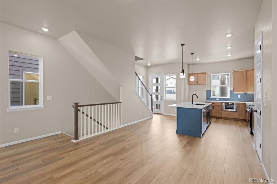 Spacious, unfurnished interior of a new home in Baseline, Broomfield (Image 22).