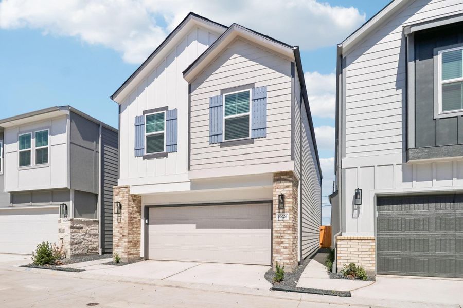 Photo is not of the actual home, but is an inspirational photo of builder’s model home and may depict options, furnishings, and/or decorator features that are not included Photo is not of the actual home, but is an inspirational photo of builder’s model home and may depict options, furnishings, and/or decorator features that are not included