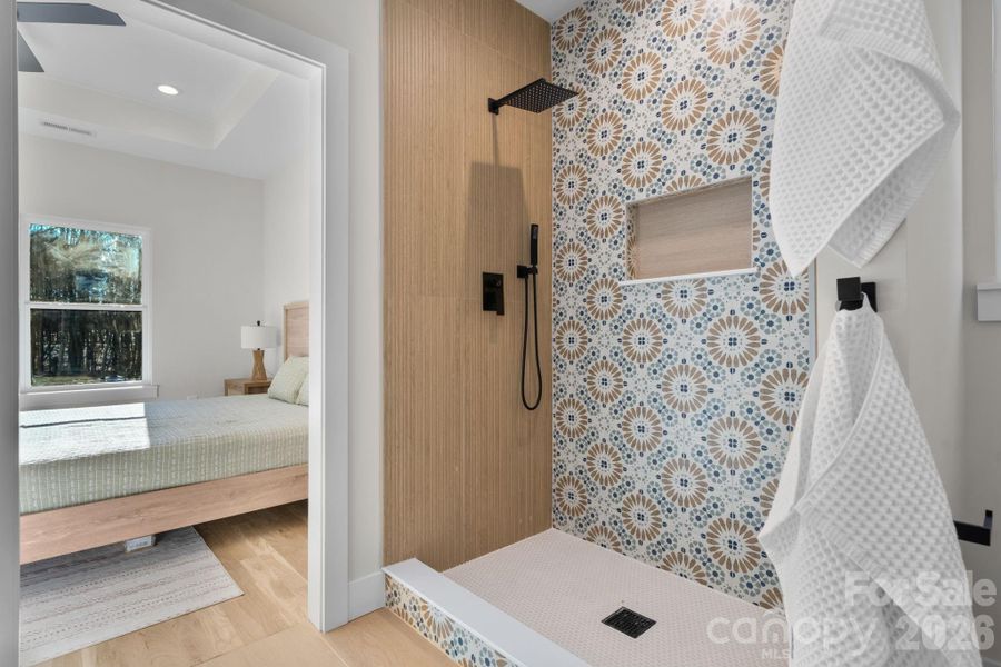 Furnished interior view inside a new home in , Lincolnton (Image 9).