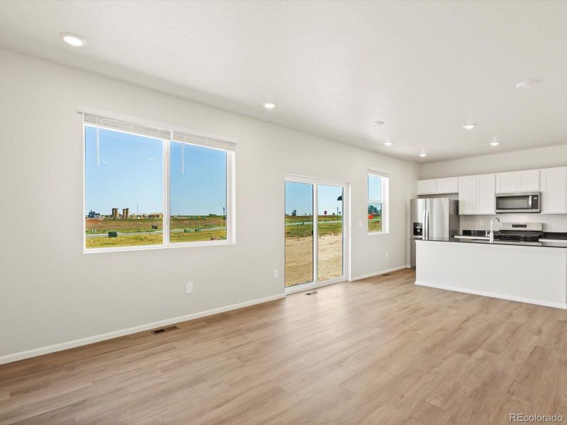 Spacious, unfurnished interior of a new home in Lake Bluff, Greeley (Image 17). Spacious, unfurnished interior of a new home in Lake Bluff, Greeley (Image 17).