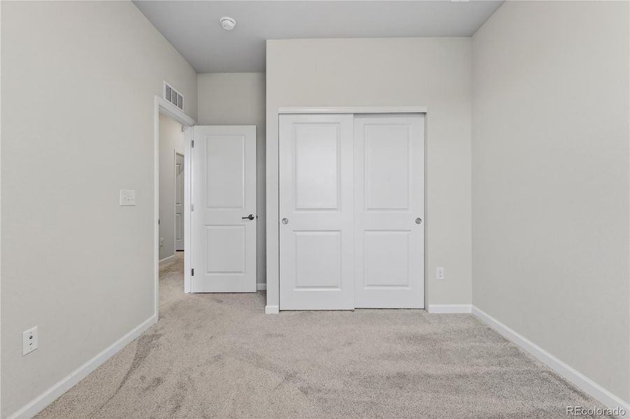 Spacious, unfurnished interior of a new home in Prelude at The Aurora Highlands, Aurora (Image 25).