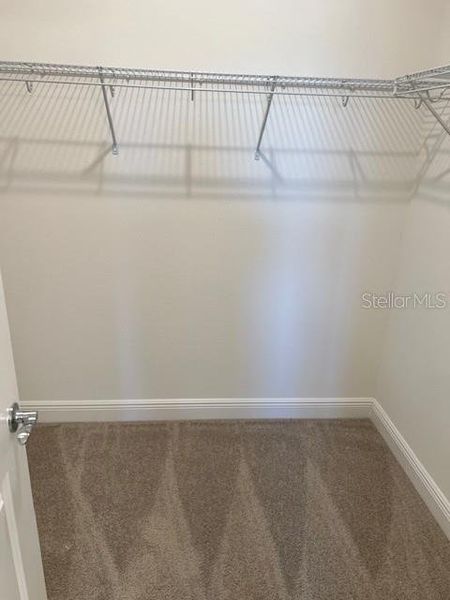 Spacious, unfurnished interior of a new home in , St. Cloud (Image 8).