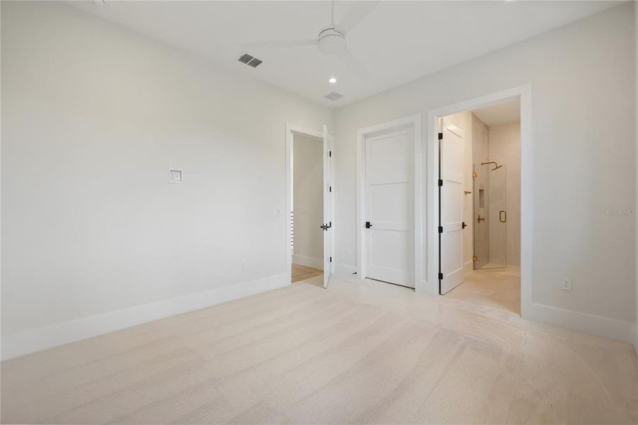 Spacious, unfurnished interior of a new home in , Winter Garden (Image 57). Spacious, unfurnished interior of a new home in , Winter Garden (Image 57).