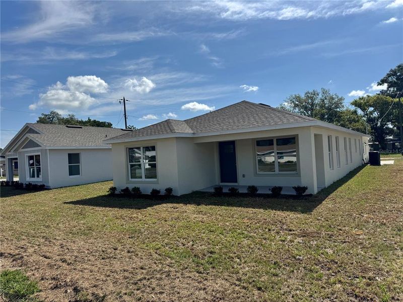 Exterior details and patio area of a home in , Zephyrhills (Image 28). Exterior details and patio area of a home in , Zephyrhills (Image 28).