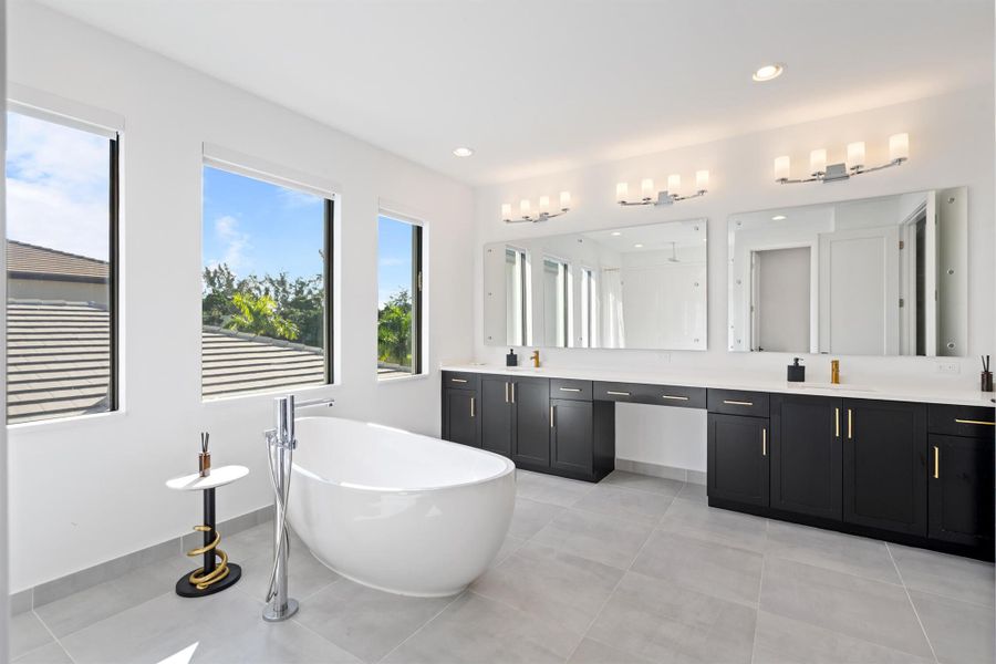 Furnished interior view inside a new home in , Boca Raton (Image 34). Furnished interior view inside a new home in , Boca Raton (Image 34).