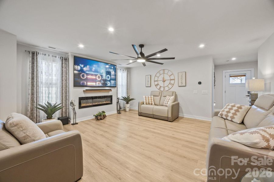 Living Room with Gorgeous Fireplace!