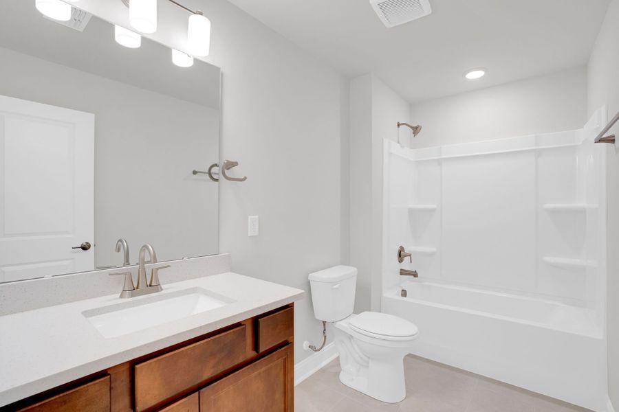 Furnished interior view inside a new home in Oakleaf Chase, Blythewood (Image 11).