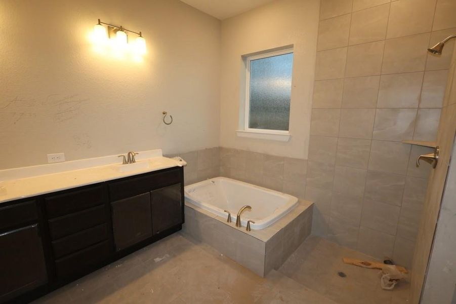 Furnished interior view inside a new home in ARTAVIA 45' Homesites, Conroe (Image 9). Furnished interior view inside a new home in ARTAVIA 45' Homesites, Conroe (Image 9).