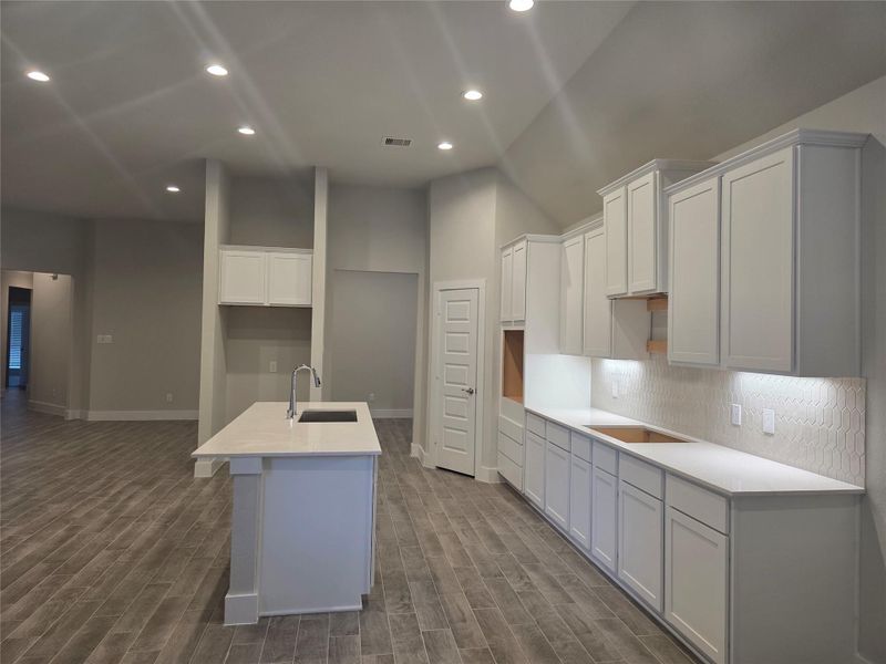 Furnished interior view inside a new home in Barton Creek Ranch, Conroe (Image 8). Furnished interior view inside a new home in Barton Creek Ranch, Conroe (Image 8).