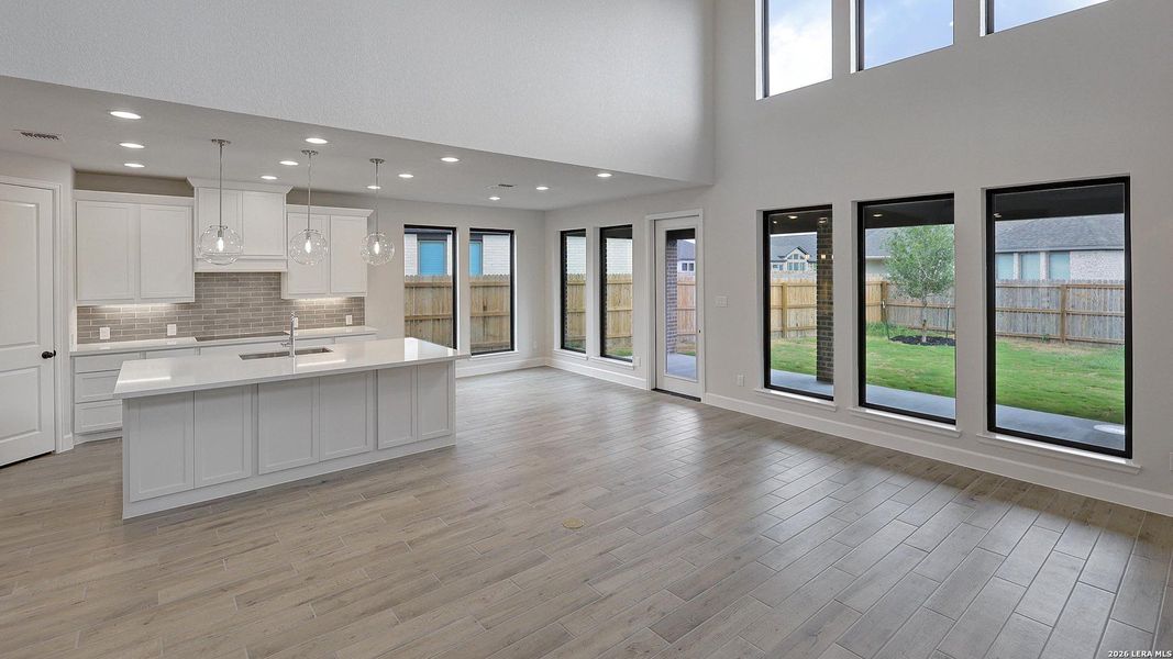 Spacious, unfurnished interior of a new home in Alsatian Oaks, Castroville (Image 22).