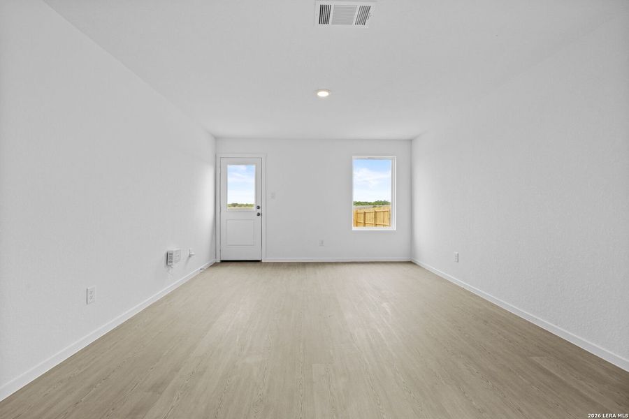 Spacious, unfurnished interior of a new home in Spring Grove, San Antonio (Image 13). Spacious, unfurnished interior of a new home in Spring Grove, San Antonio (Image 13).