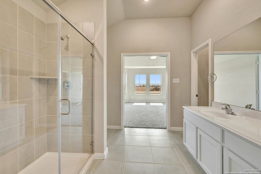 Furnished interior view inside a new home in Greenspoint Heights, Seguin (Image 7). Furnished interior view inside a new home in Greenspoint Heights, Seguin (Image 7).