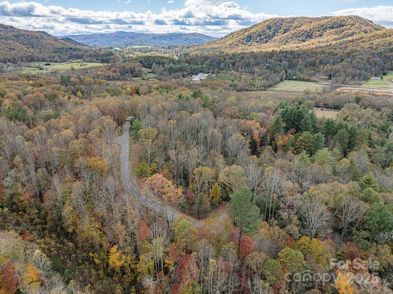 Natural landscape and outdoor views near in Etowah (Image 9). Natural landscape and outdoor views near in Etowah (Image 9).