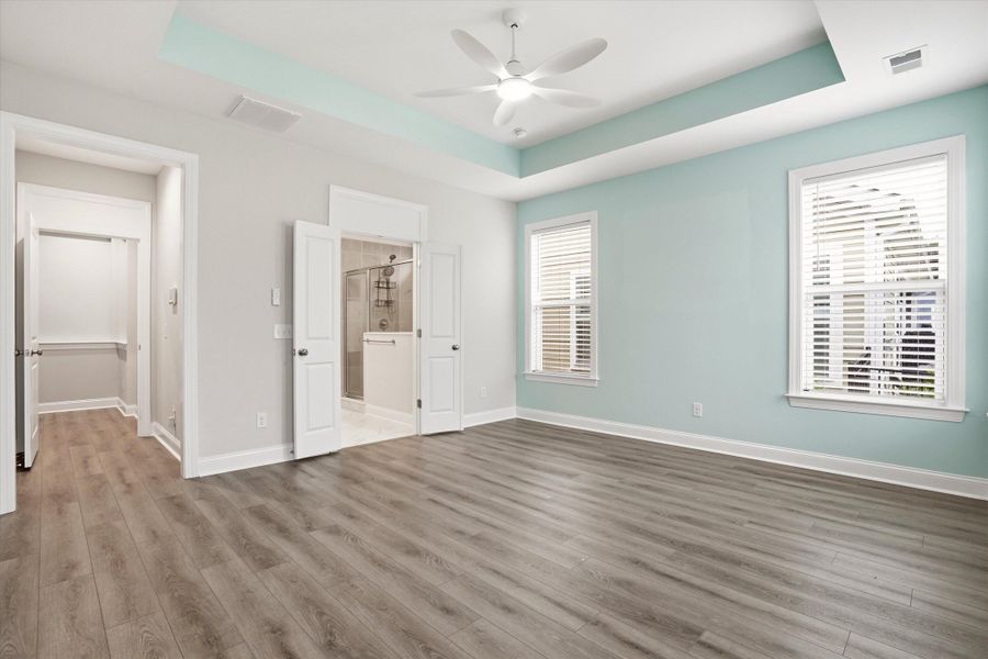 Spacious, unfurnished interior of a new home in , Summerville (Image 16).