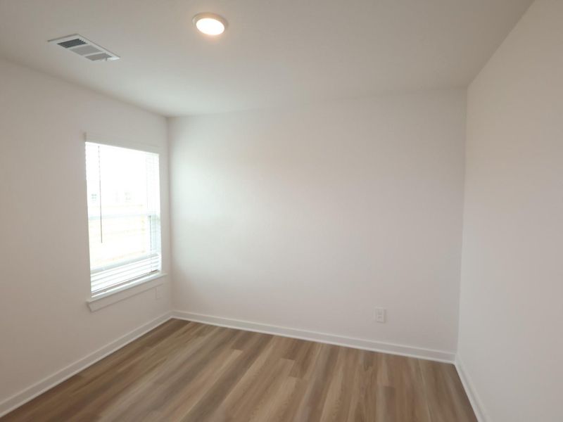 Spacious, unfurnished interior of a new home in Moran Ranch, Willis (Image 16).