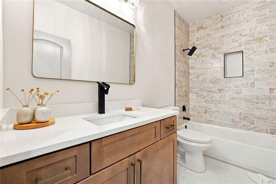 Furnished interior view inside a new home in , Resaca (Image 13).