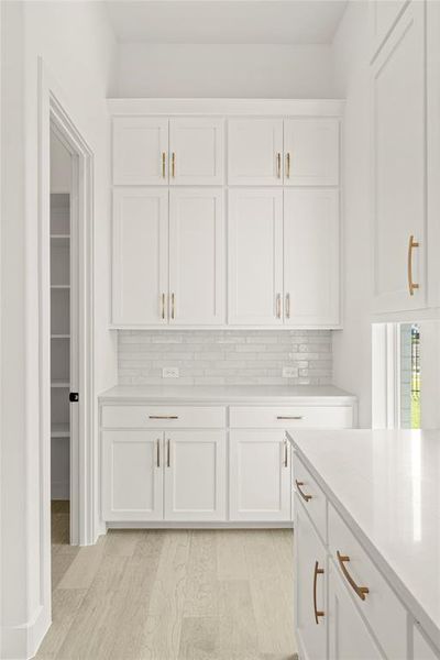 27. 4770 Zelder - Kitchen (6)