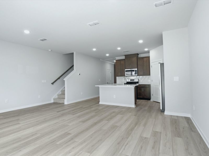 Spacious, unfurnished interior of a new home in Oakwood Townes, Mebane (Image 10).