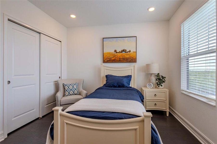 Furnished interior view inside a new home in , Ruskin (Image 31).