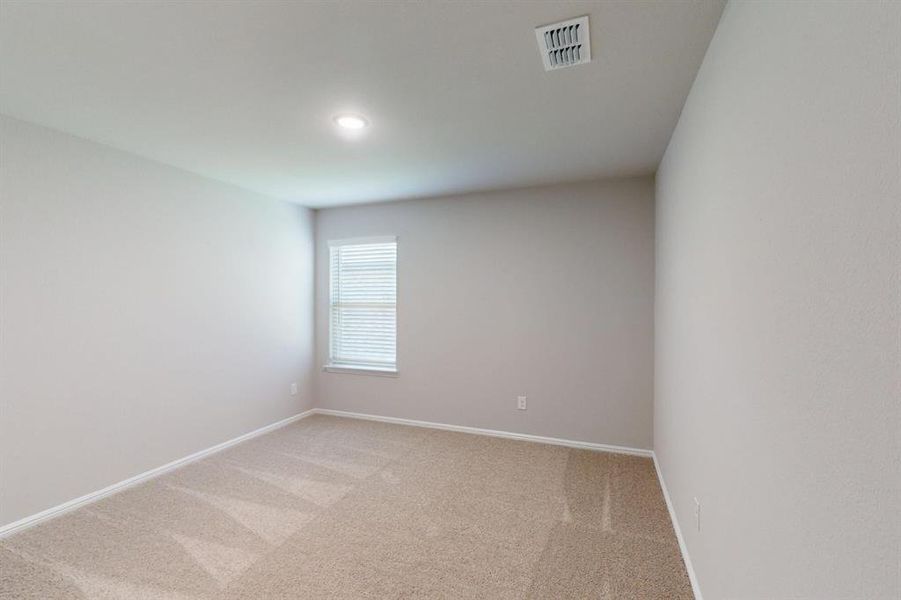 Spacious, unfurnished interior of a new home in Sagebrook, Argyle (Image 31). Spacious, unfurnished interior of a new home in Sagebrook, Argyle (Image 31).