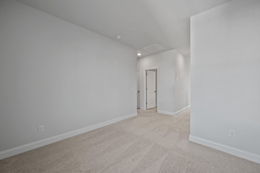 Spacious, unfurnished interior of a new home in Nexton, Summerville (Image 43).