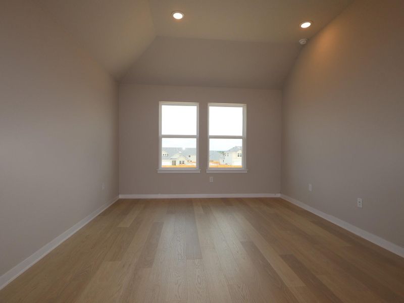 Spacious, unfurnished interior of a new home in Cascades at Onion Creek, Austin (Image 7).