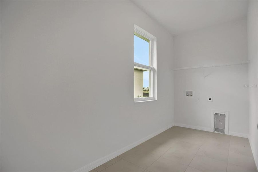 Spacious, unfurnished interior of a new home in Seaire, Parrish (Image 54).