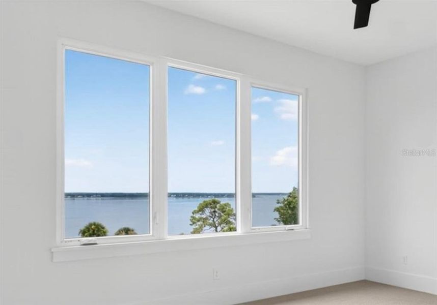 Spacious, unfurnished interior of a new home in , Mount Dora (Image 17).
