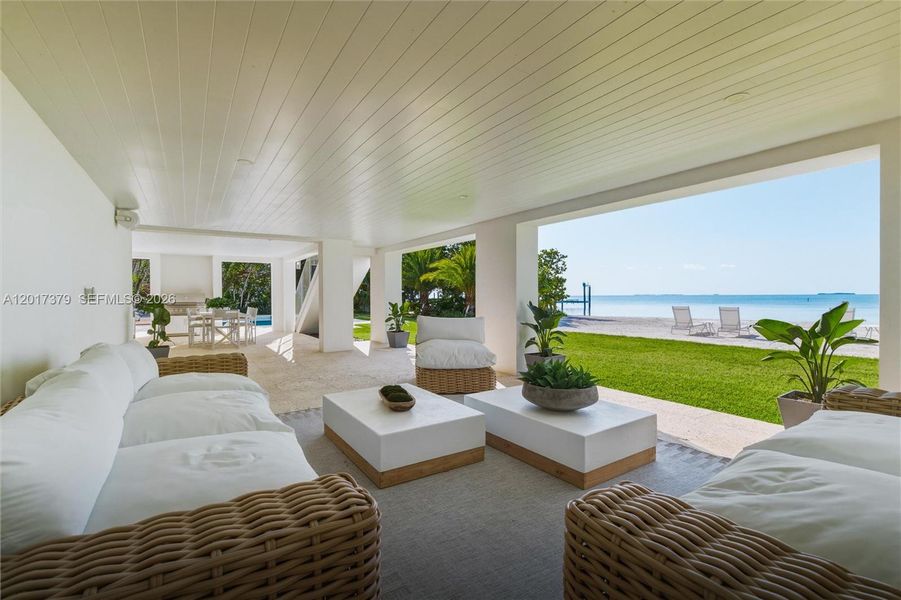 Exterior details and patio area of a home in , Islamorada, Village of Islands (Image 32).