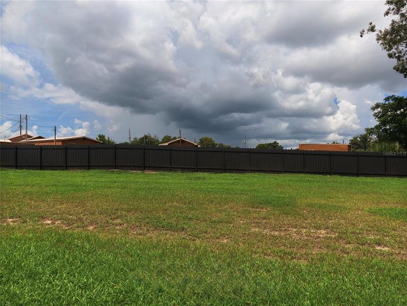 Exterior details and patio area of a home in , Ocala (Image 25). Exterior details and patio area of a home in , Ocala (Image 25).