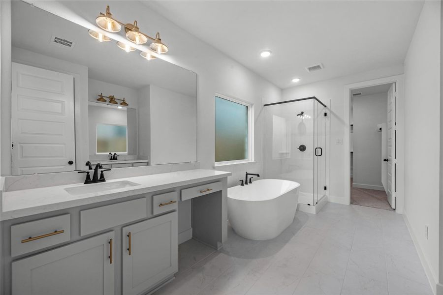 Representative image. Features, specifications, selections and colors may vary. Representative image. Features, specifications, selections and colors may vary.