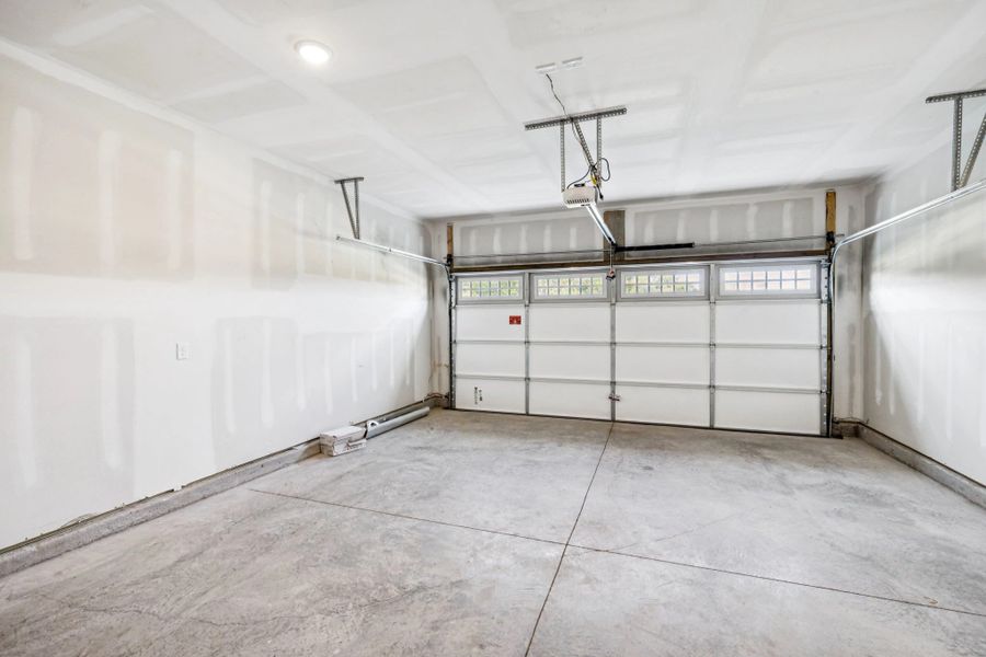 Spacious, unfurnished interior of a new home in Ascent at Arbor Ridge, La Vergne (Image 43).