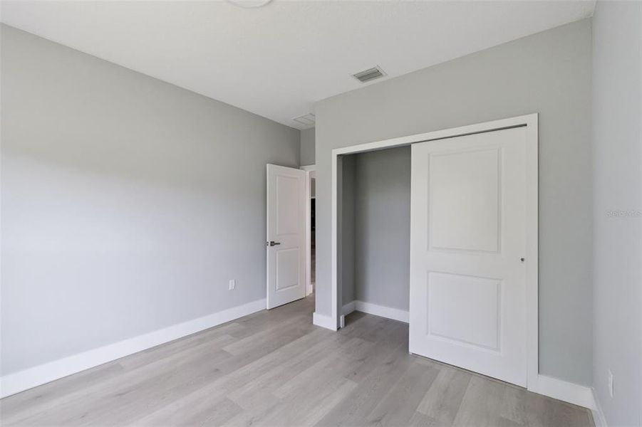 Spacious, unfurnished interior of a new home in , Davenport (Image 16).