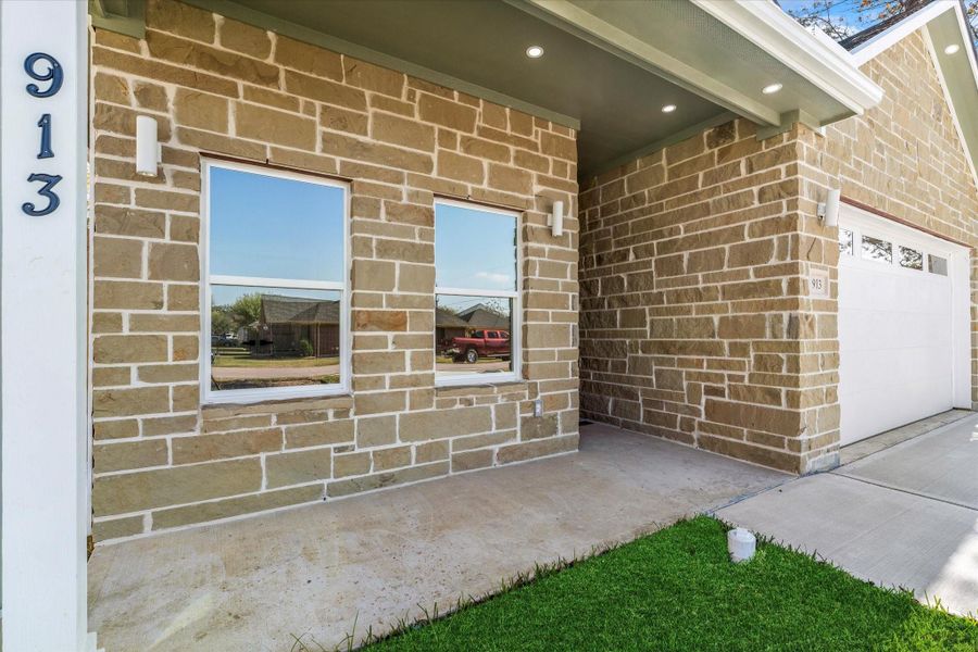 Exterior details and patio area of a home in , La Porte (Image 3).