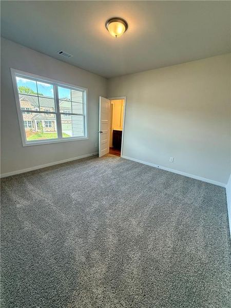 Spacious, unfurnished interior of a new home in Fowler Farms, Auburn (Image 31).