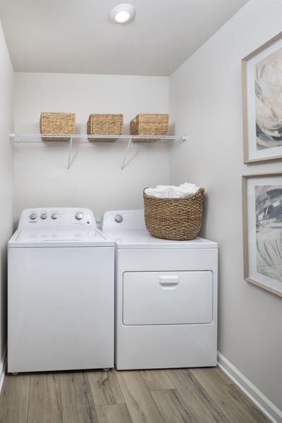 Photo representation of the Sierra plan. Colors, finishes and options will vary.