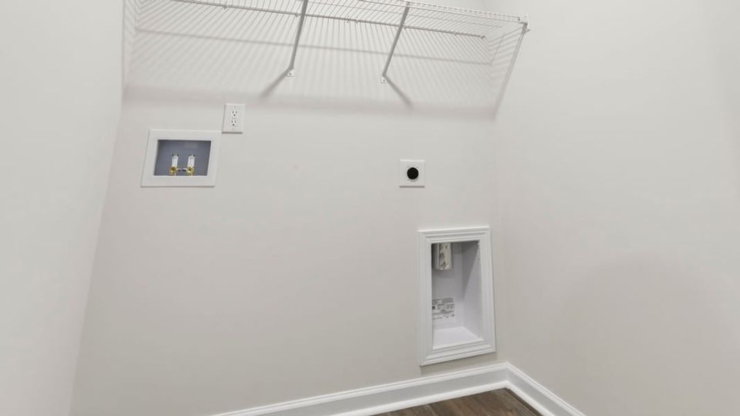 Spacious, unfurnished interior of a new home in Cedar Gap, Fountain Inn (Image 34).