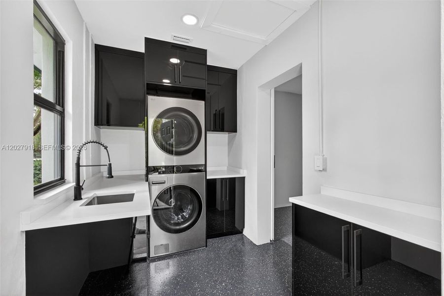 Furnished interior view inside a new home in , Palm Beach Gardens (Image 17).