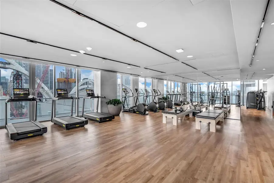 Community amenities in , Miami (Image 41).