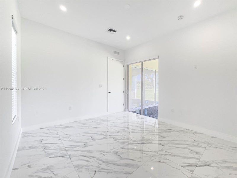 Spacious, unfurnished interior of a new home in , Port St. Lucie (Image 67).