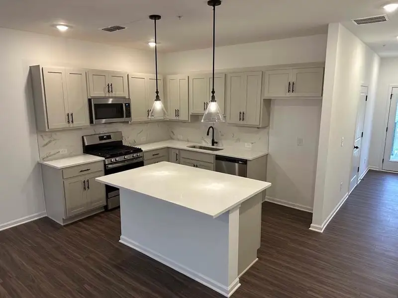 Kitchen featuring Artisan Collection Finishes