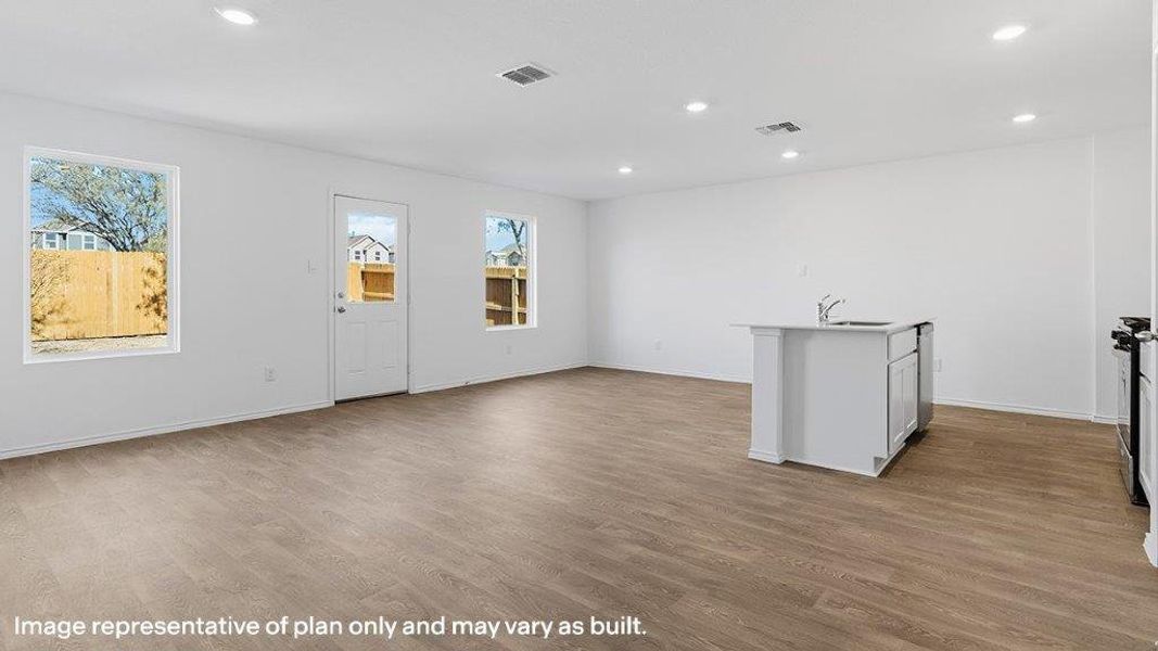 Spacious, unfurnished interior of a new home in Blue Ridge Ranch, San Antonio (Image 17). Spacious, unfurnished interior of a new home in Blue Ridge Ranch, San Antonio (Image 17).