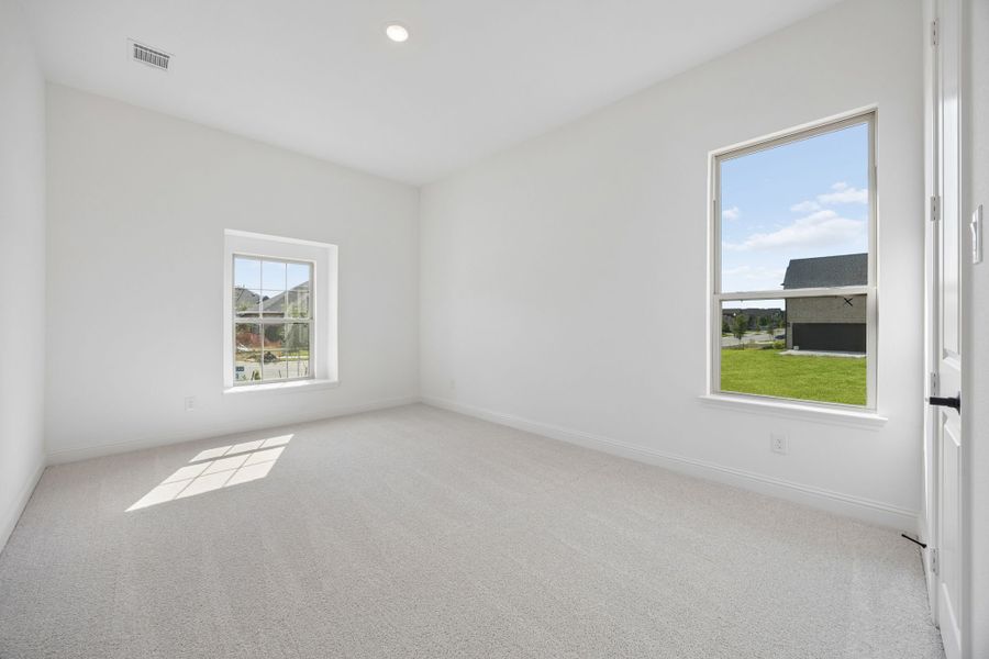 Spacious, unfurnished interior of a new home in Country Lakes, Denton (Image 24). Spacious, unfurnished interior of a new home in Country Lakes, Denton (Image 24).